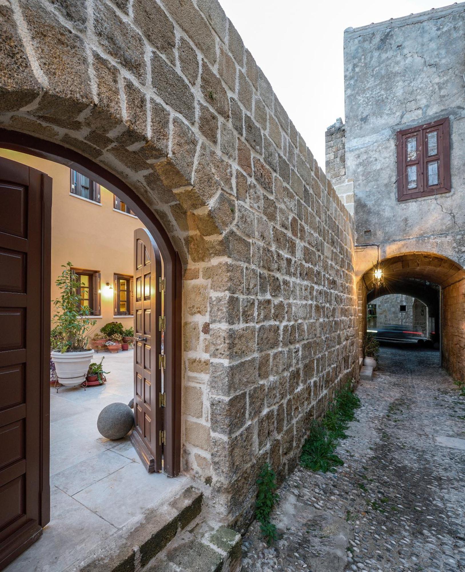 Spanish Knights Inn Родос Экстерьер фото